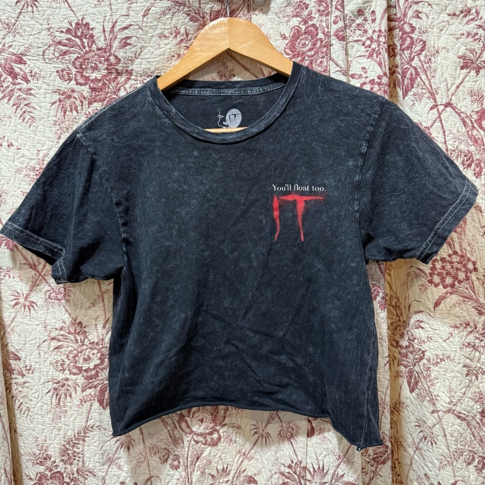 Stephen King’s IT “You’ll Float Too” Black Graphic Tee Size Small